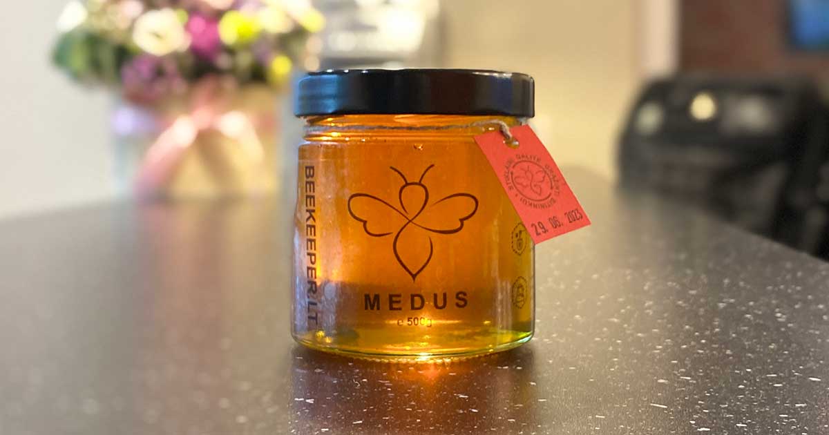 Vasaros žiedų medus